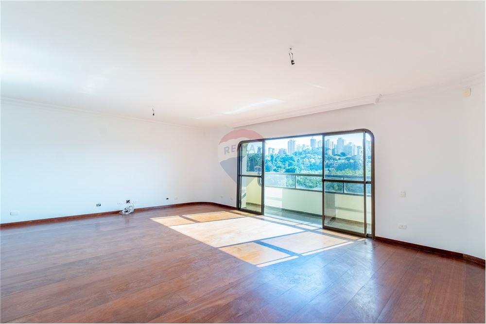 Apartamento para alugar com 2 quartos, 231m² - Foto 2