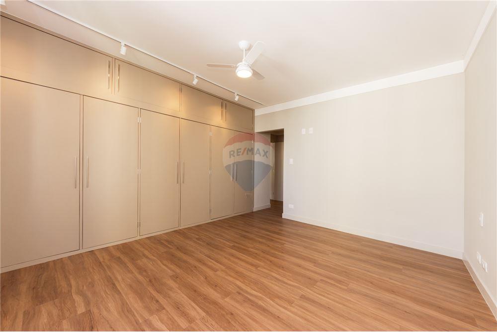 Apartamento à venda com 3 quartos, 212m² - Foto 16