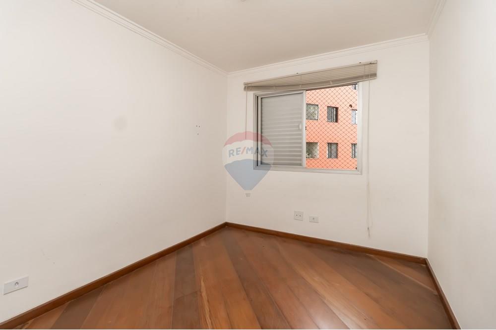 Apartamento à venda com 3 quartos, 75m² - Foto 13