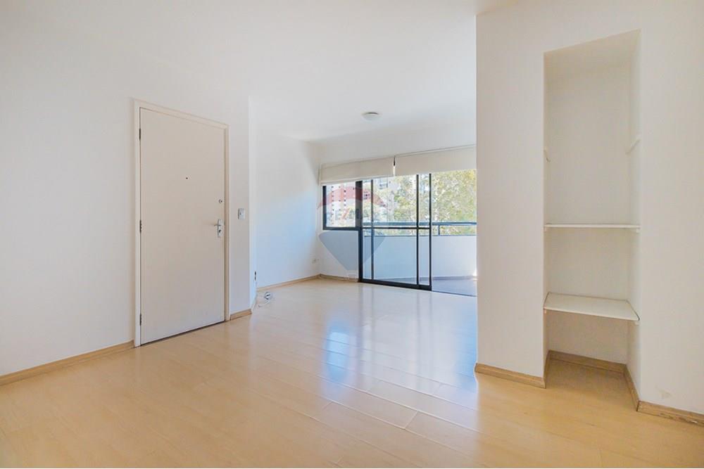 Apartamento à venda com 3 quartos, 94m² - Foto 1