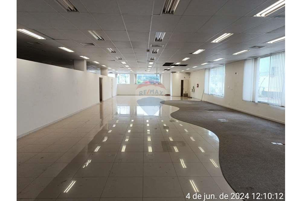 Loja-Salão para alugar, 1756m² - Foto 1