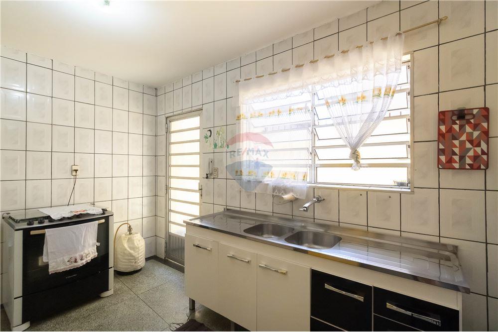 Sobrado à venda com 5 quartos, 230m² - Foto 12