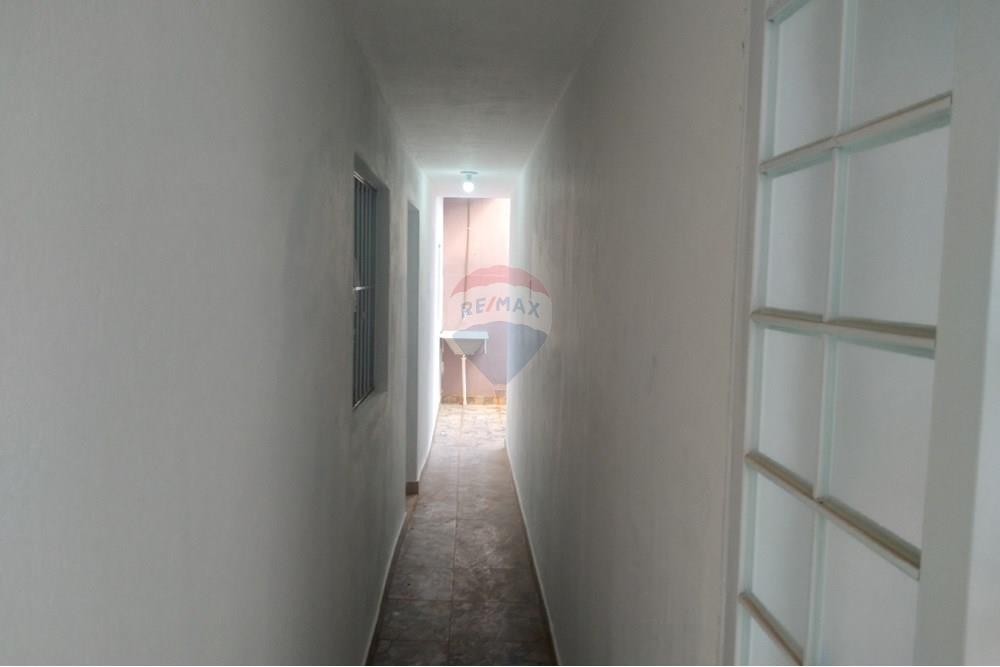 Casa para alugar com 1 quarto, 50m² - Foto 5