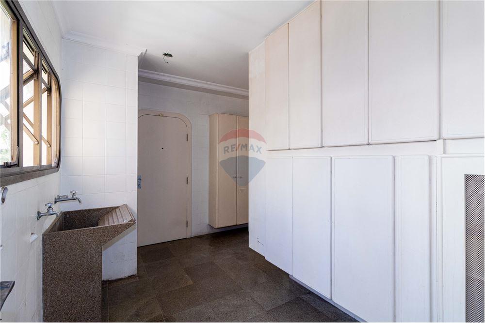 Apartamento para alugar com 2 quartos, 231m² - Foto 35