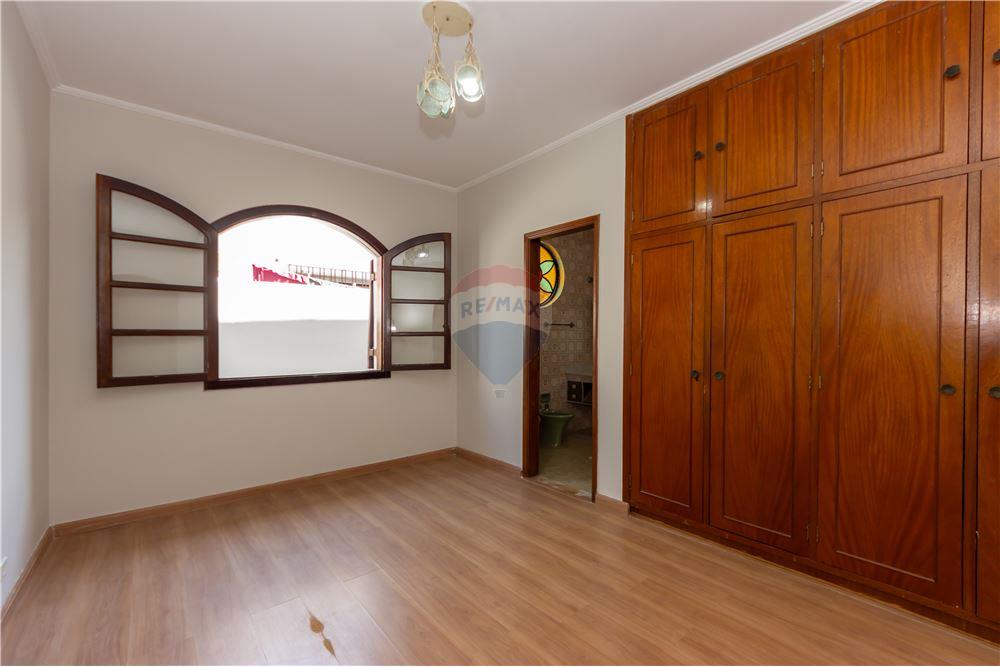 Casa à venda com 3 quartos, 250m² - Foto 14