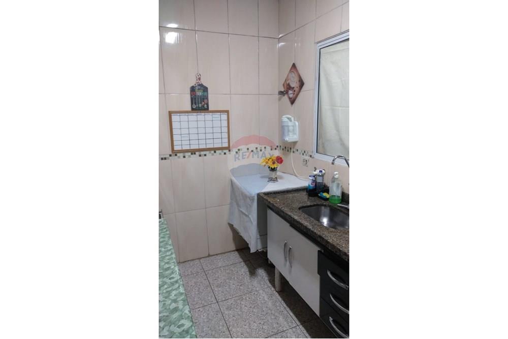 Casa para alugar com 2 quartos, 80m² - Foto 19