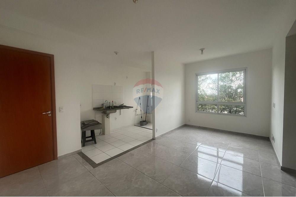 Apartamento à venda com 2 quartos, 46m² - Foto 2