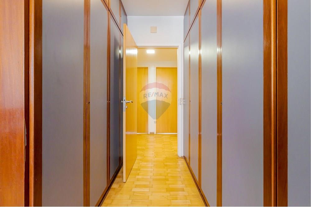 Apartamento à venda com 3 quartos, 153m² - Foto 11