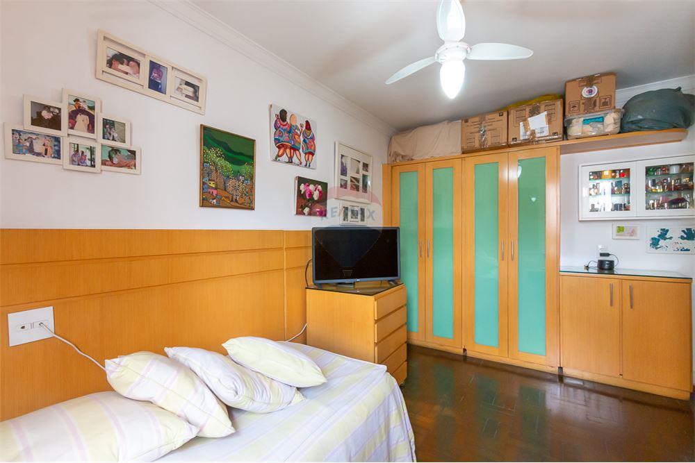 Apartamento à venda com 3 quartos, 136m² - Foto 11