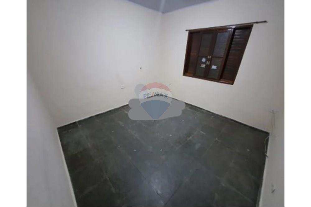 Casa à venda com 6 quartos, 188m² - Foto 15