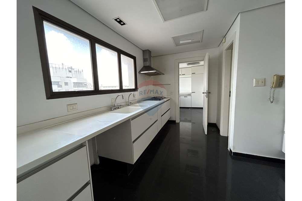 Apartamento para alugar com 4 quartos, 286m² - Foto 11