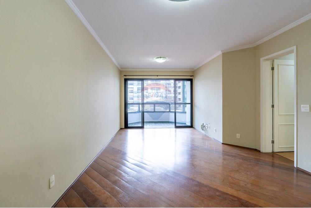 Apartamento à venda com 3 quartos, 105m² - Foto 2