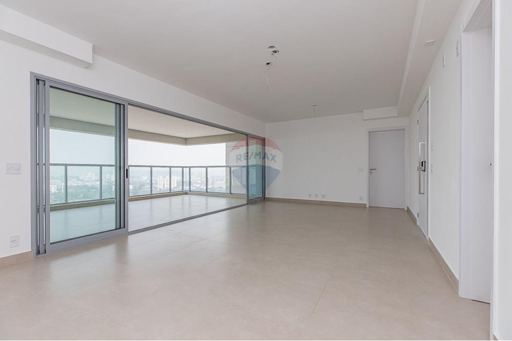 Apartamento à venda com 3 quartos, 155m² - Foto 13