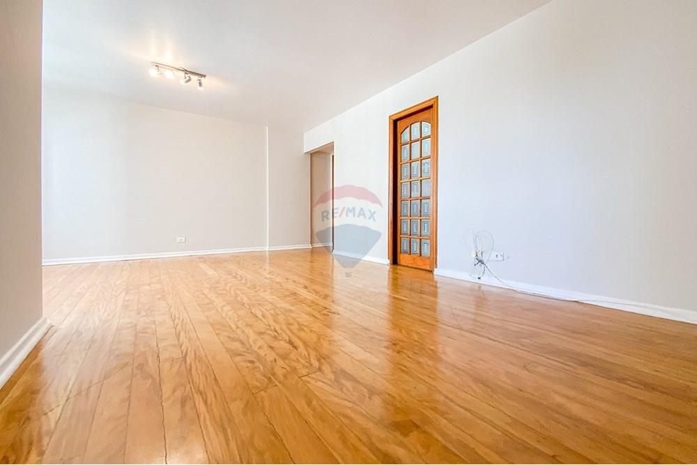 Apartamento à venda com 3 quartos, 105m² - Foto 8