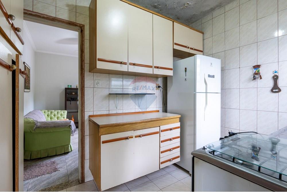 Casa à venda com 2 quartos, 45m² - Foto 13