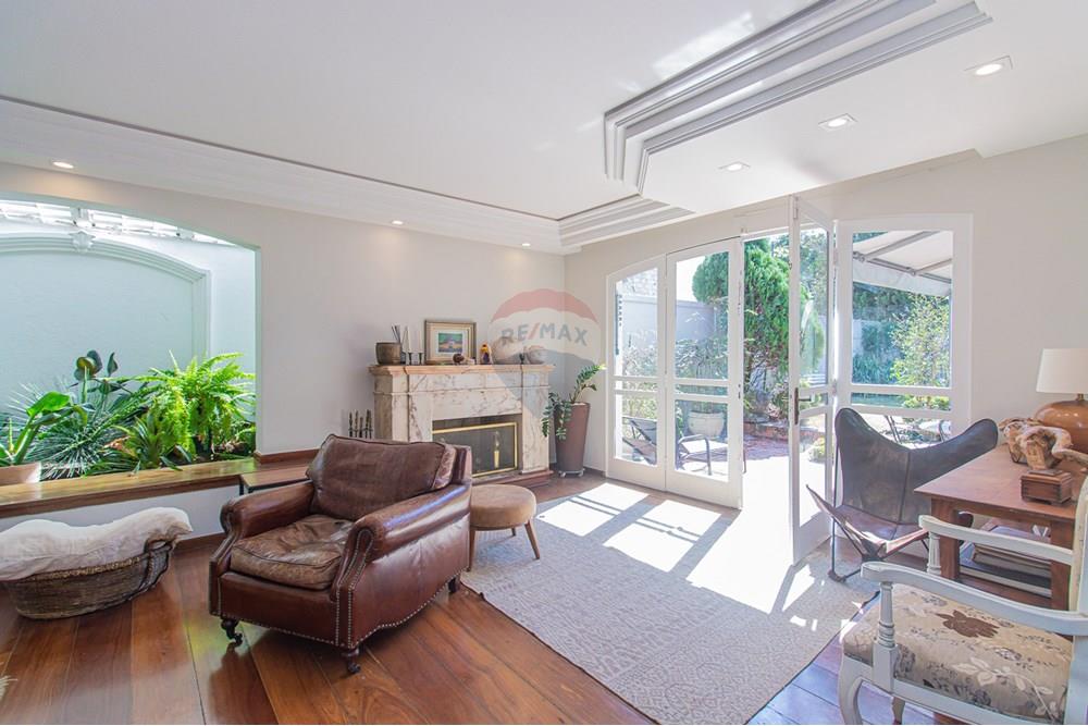 Casa à venda com 4 quartos, 350m² - Foto 6