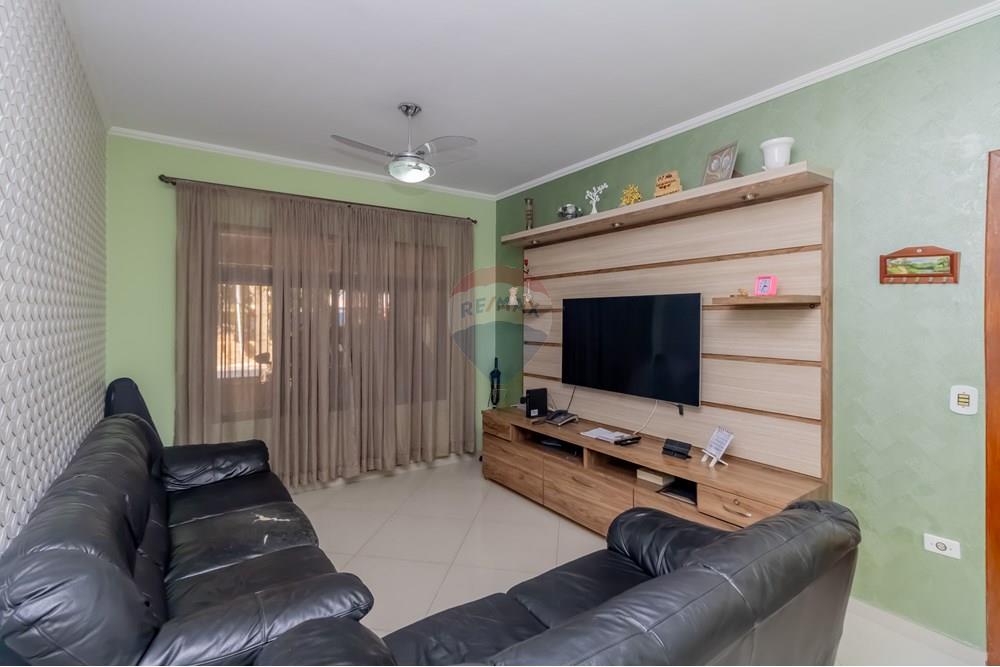 Casa à venda com 3 quartos, 130m² - Foto 1