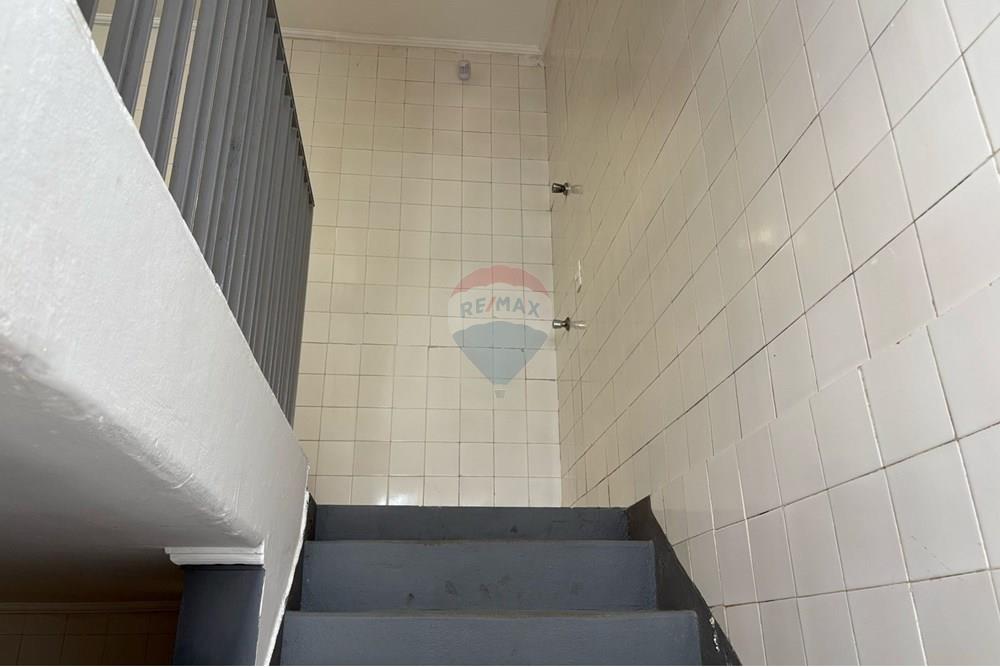 Casa para alugar com 4 quartos, 400m² - Foto 54