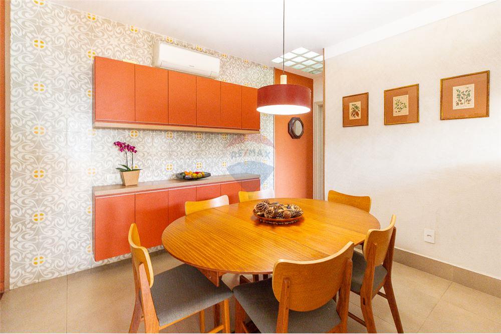 Casa à venda com 4 quartos, 168m² - Foto 15