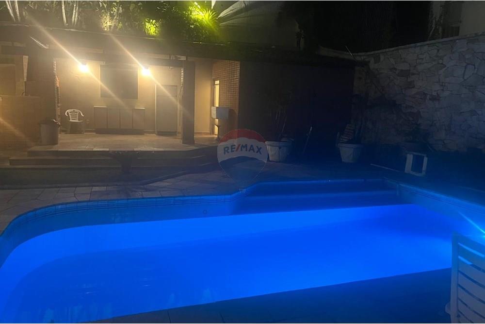 Casa para alugar com 5 quartos, 506m² - Foto 47
