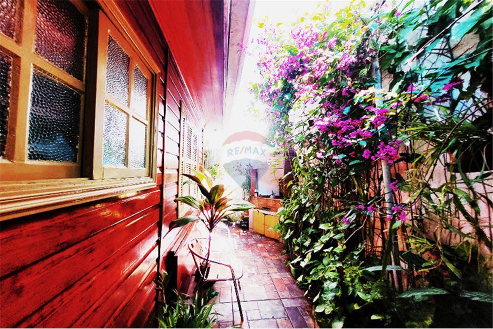 Casa à venda com 4 quartos, 165m² - Foto 11