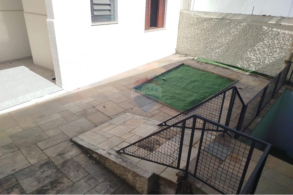 Casa para alugar com 3 quartos, 239m² - Foto 14