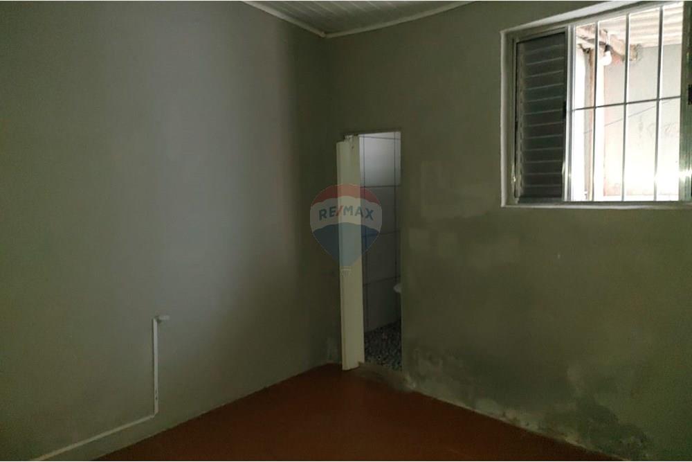 Casa para alugar com 1 quarto, 40m² - Foto 5