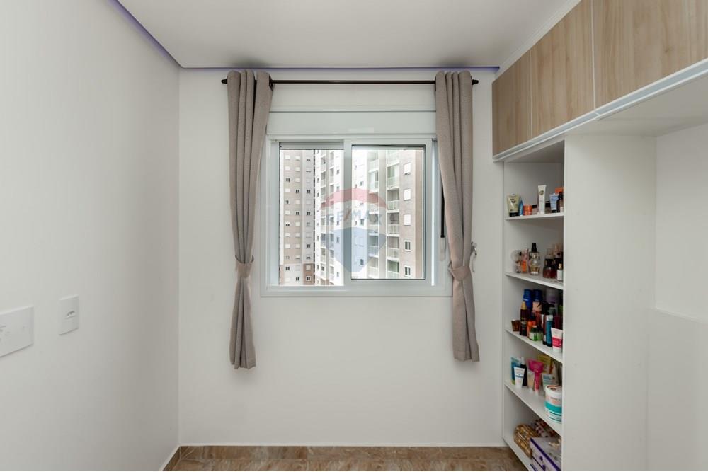 Apartamento à venda com 2 quartos, 40m² - Foto 13