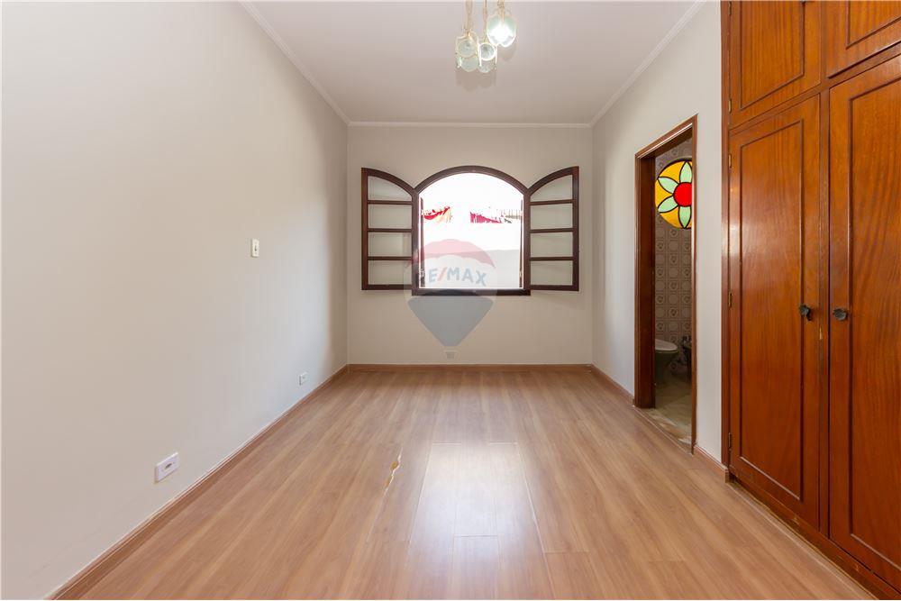 Casa à venda com 3 quartos, 250m² - Foto 13