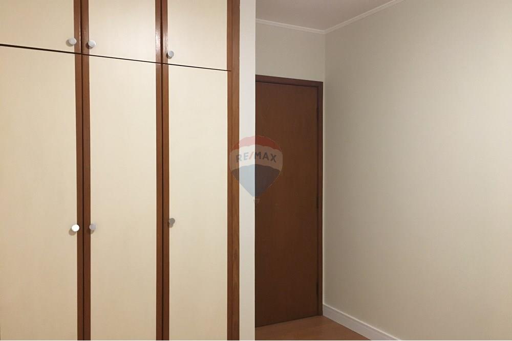 Apartamento para alugar com 3 quartos, 104m² - Foto 11