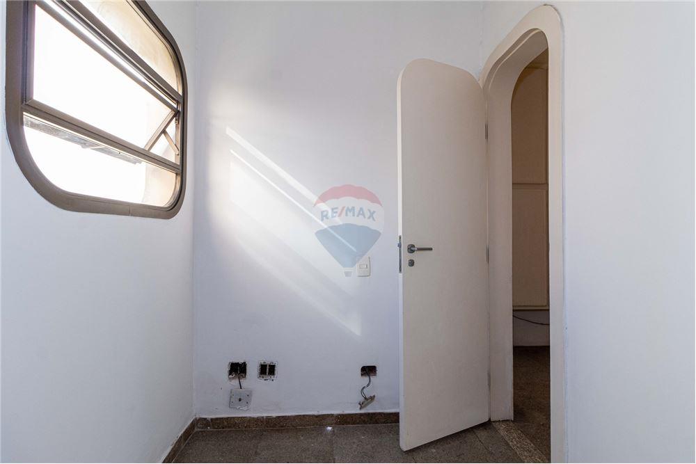 Apartamento para alugar com 2 quartos, 231m² - Foto 36