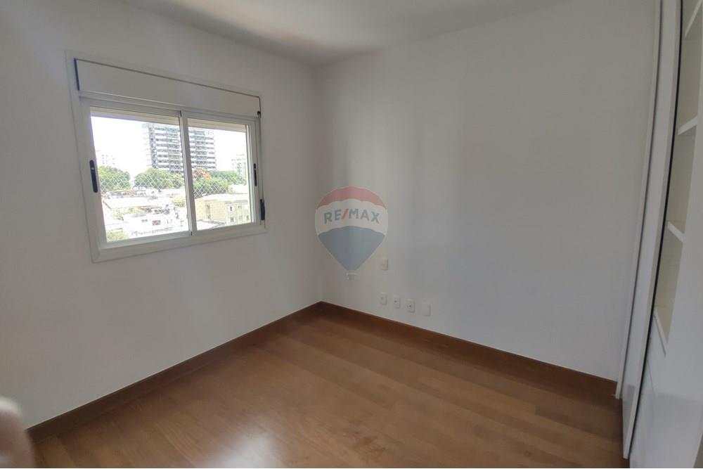 Apartamento para alugar com 3 quartos, 215m² - Foto 32