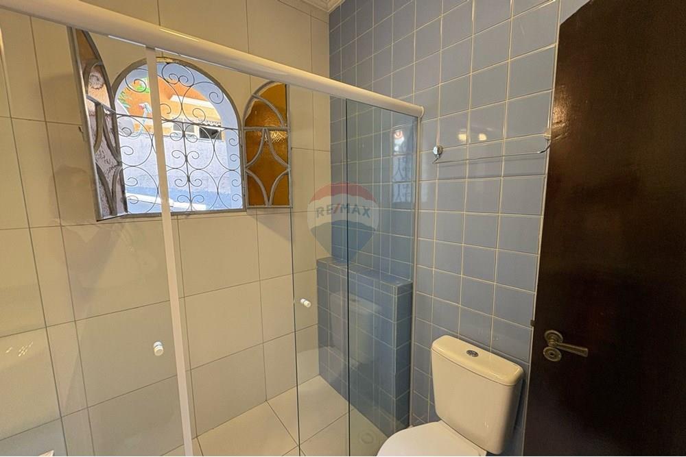 Casa para alugar com 4 quartos, 400m² - Foto 51