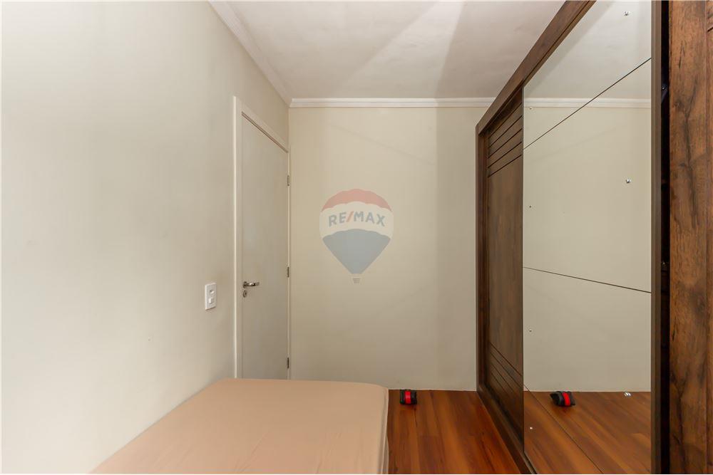 Apartamento à venda com 2 quartos, 43m² - Foto 11