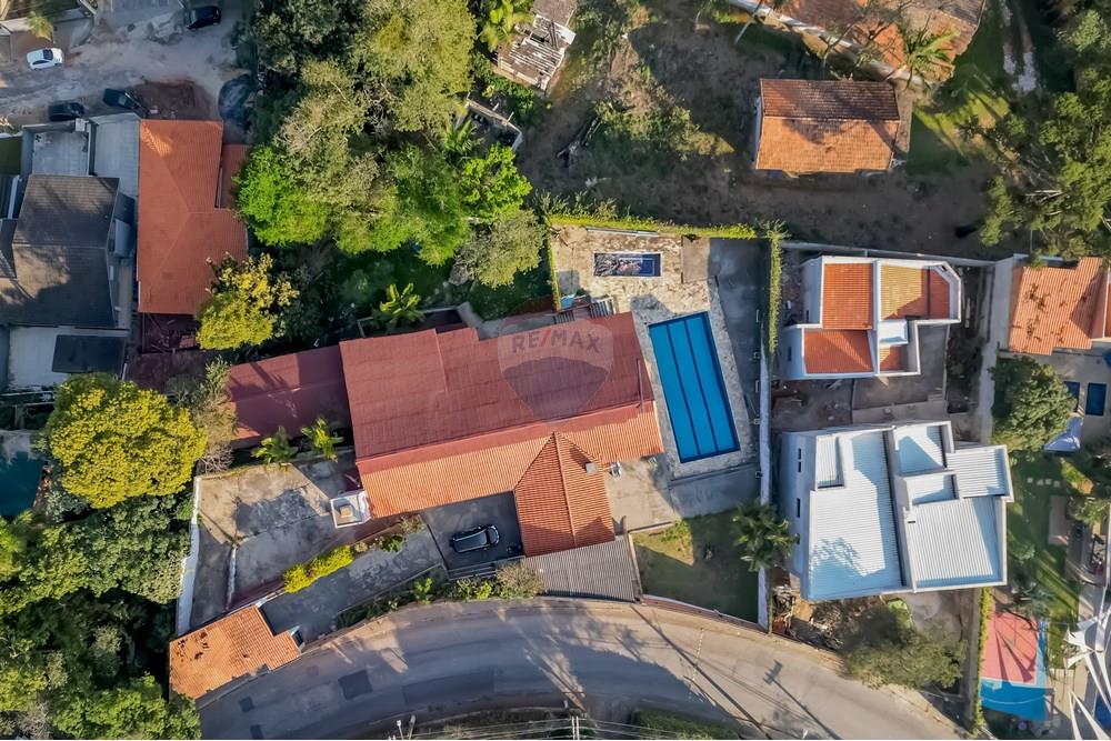 Casa à venda com 6 quartos, 680m² - Foto 33