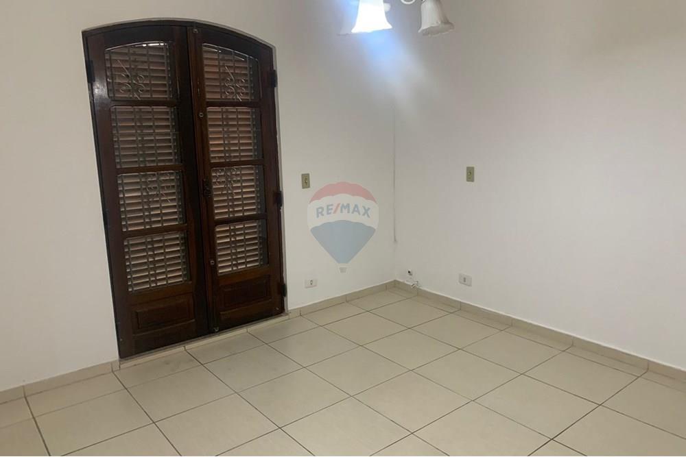 Casa para alugar com 3 quartos, 125m² - Foto 26