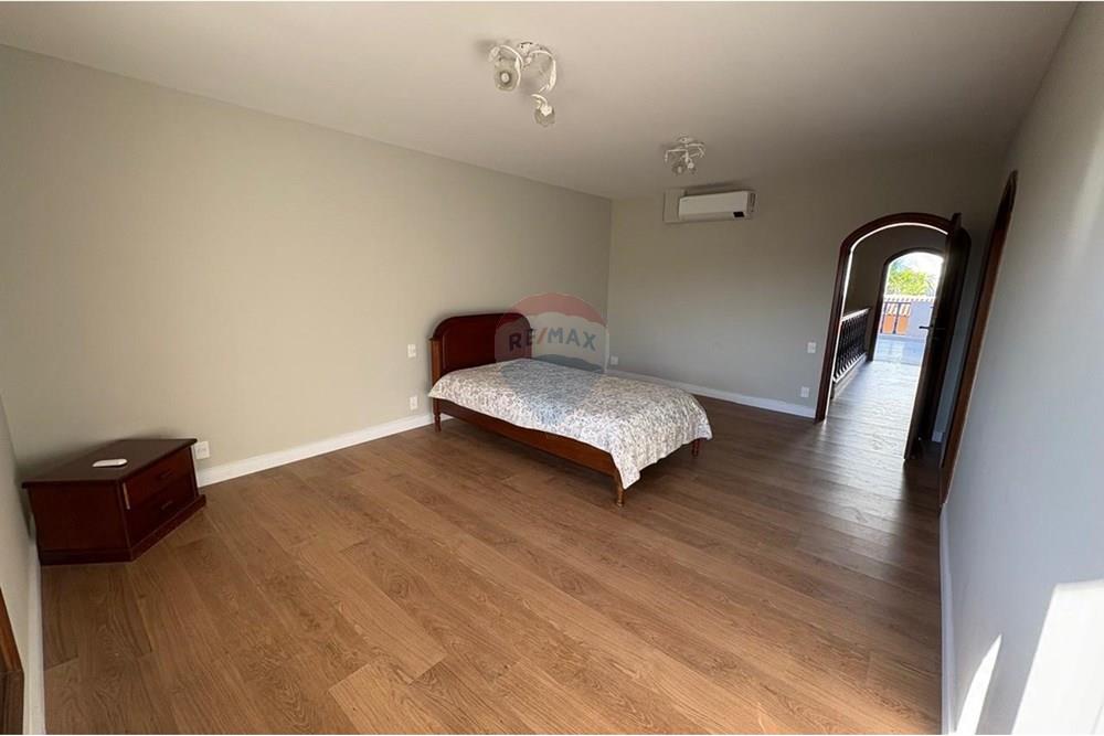 Casa para alugar com 5 quartos, 506m² - Foto 12