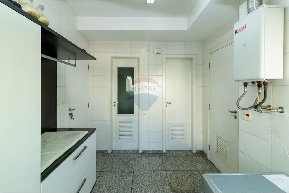 Apartamento à venda com 3 quartos, 226m² - Foto 39