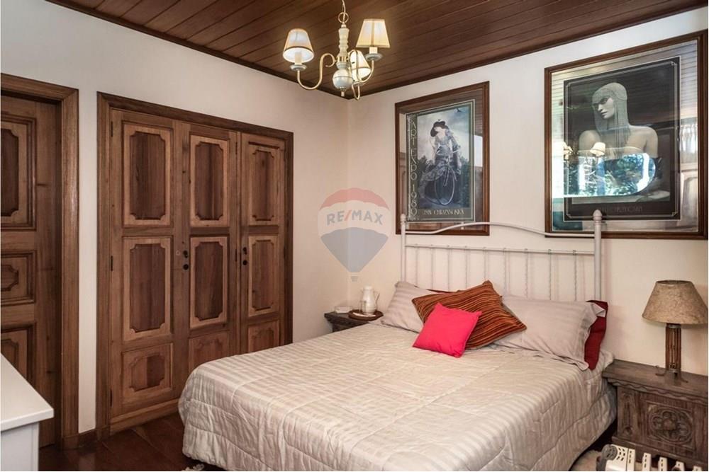 Casa de Campo - Venda - Campos do Jordão , São Paulo - WhatsApp Image 2025-12-15 at 14.34.33.jpeg - 601131073-17