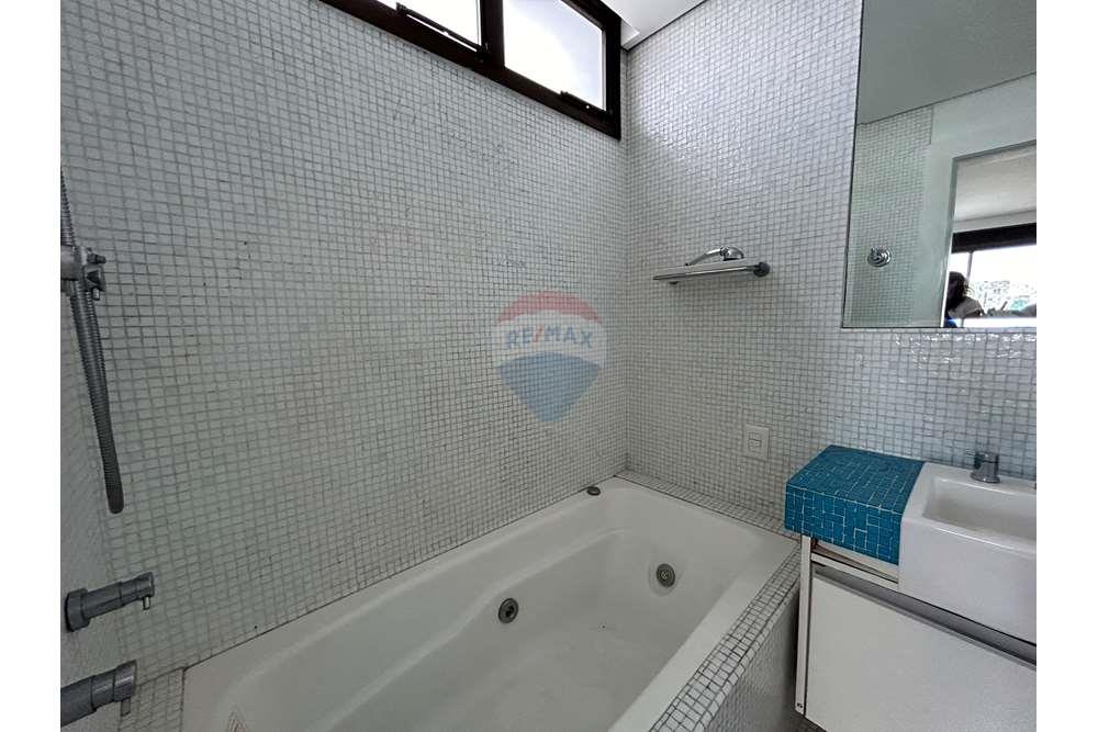 Apartamento para alugar com 4 quartos, 286m² - Foto 22