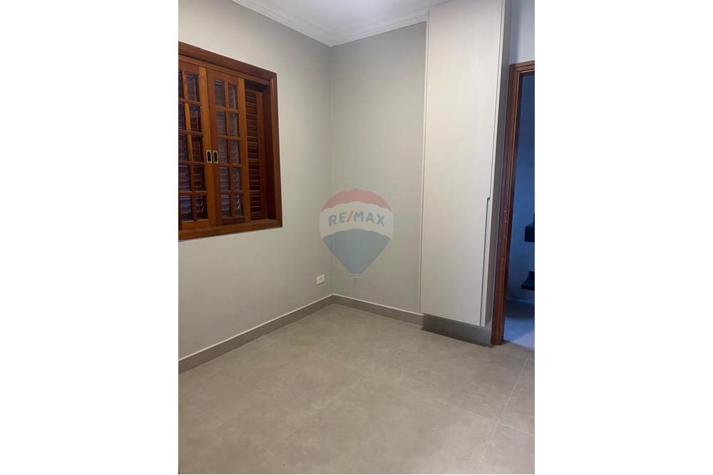 Casa para alugar com 4 quartos, 570m² - Foto 18