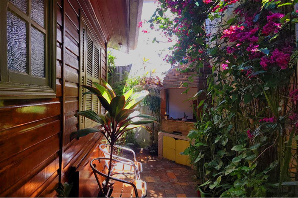 Casa à venda com 4 quartos, 165m² - Foto 12