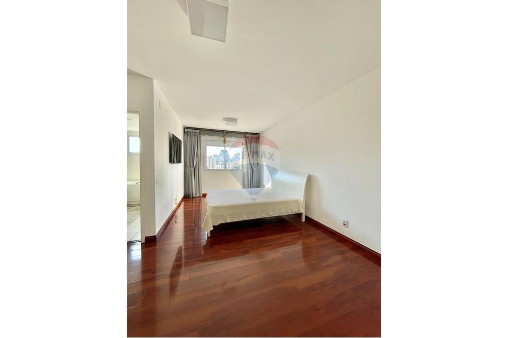 Apartamento à venda com 4 quartos, 250m² - Foto 12