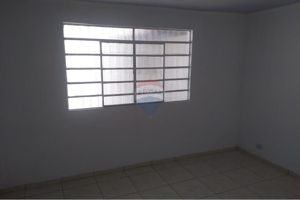 Casa para alugar com 2 quartos, 100m² - Foto 8