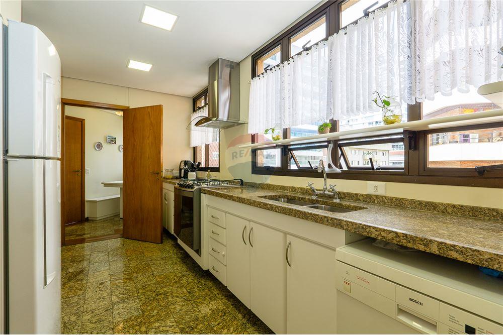 Apartamento à venda com 4 quartos, 200m² - Foto 14