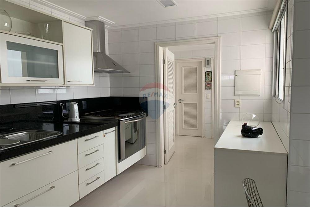 Apartamento para alugar com 3 quartos, 186m² - Foto 30