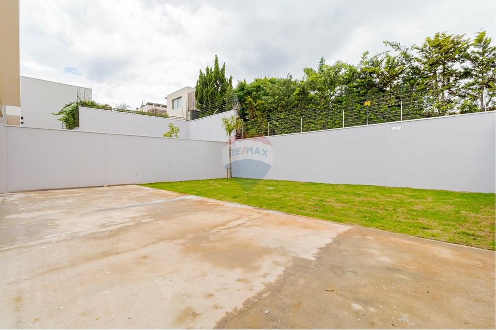 Casa de Condomínio à venda com 4 quartos, 600m² - Foto 5