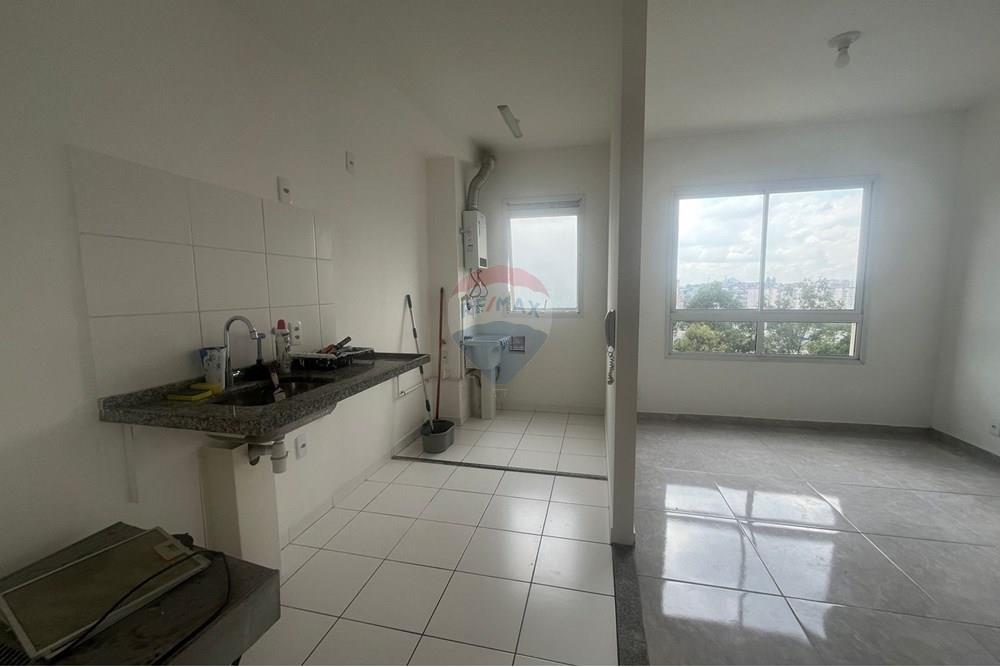 Apartamento à venda com 2 quartos, 46m² - Foto 4