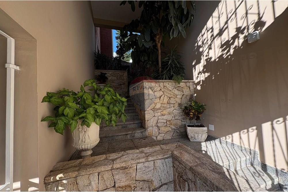 Casa para alugar com 5 quartos, 506m² - Foto 44