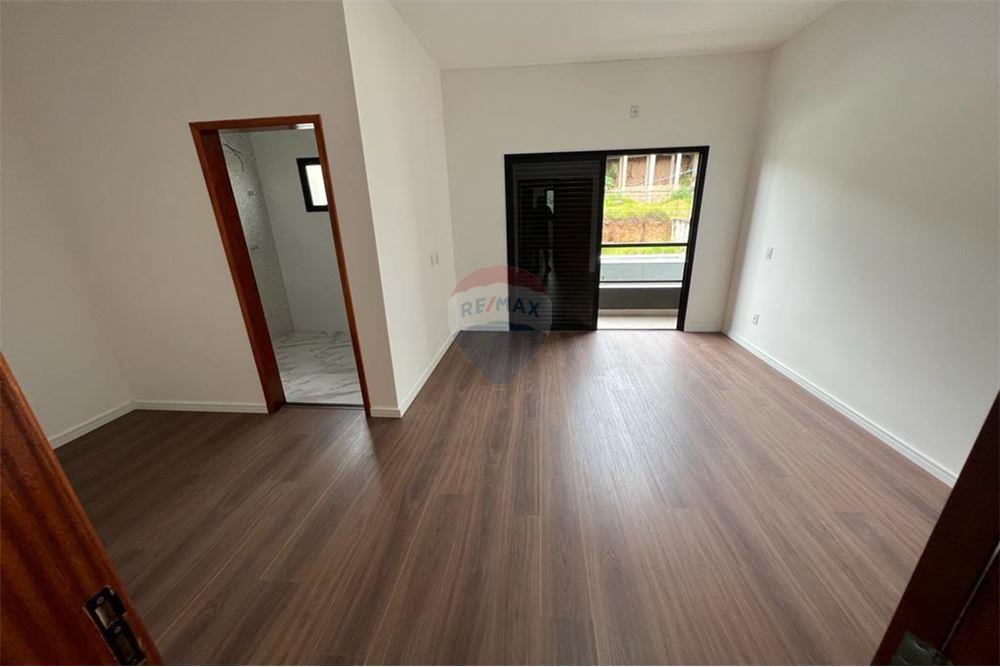 Sobrado à venda com 3 quartos, 178m² - Foto 6